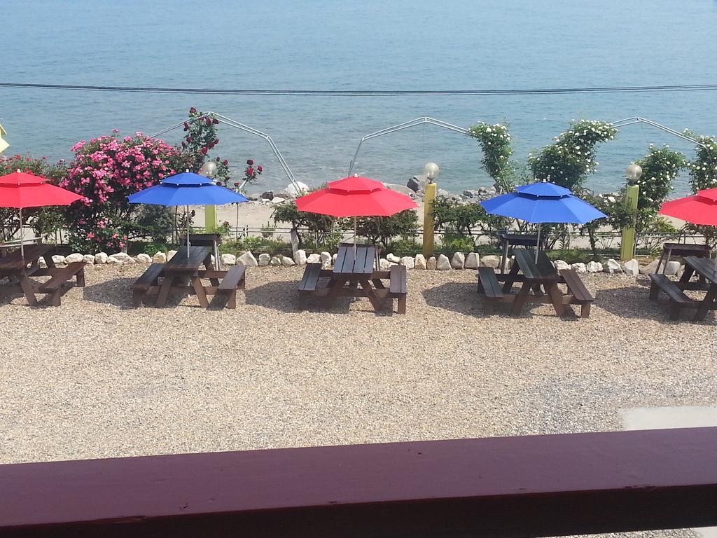 Yongdu Beach Pension Борьонг Екстериор снимка