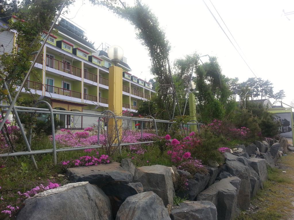 Yongdu Beach Pension Борьонг Екстериор снимка