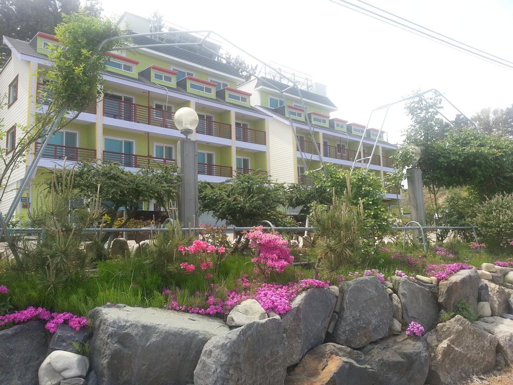 Yongdu Beach Pension Борьонг Екстериор снимка