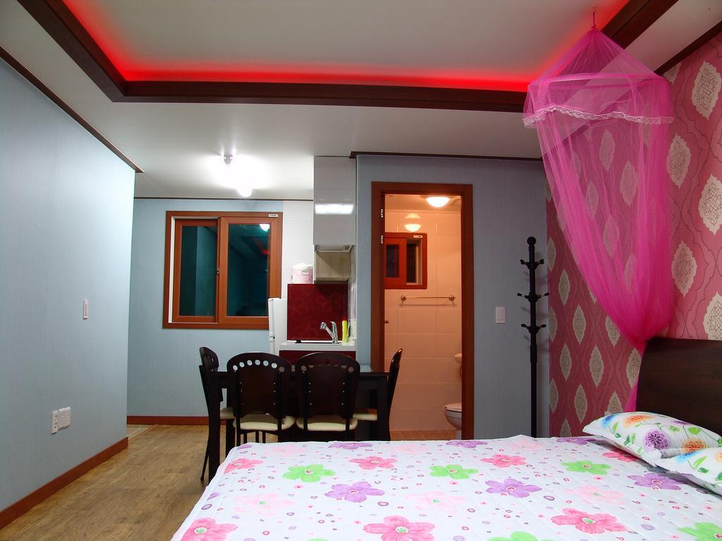 Yongdu Beach Pension Борьонг Екстериор снимка