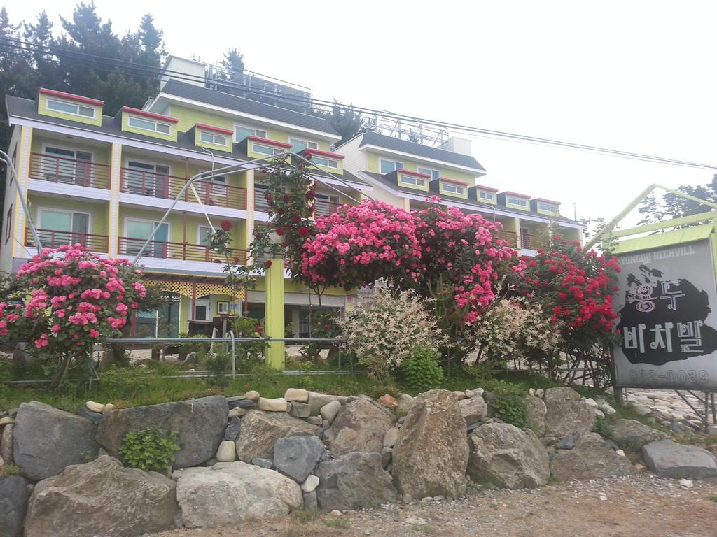 Yongdu Beach Pension Борьонг Екстериор снимка