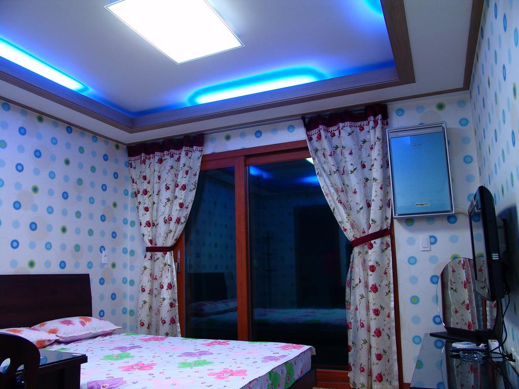 Yongdu Beach Pension Борьонг Екстериор снимка