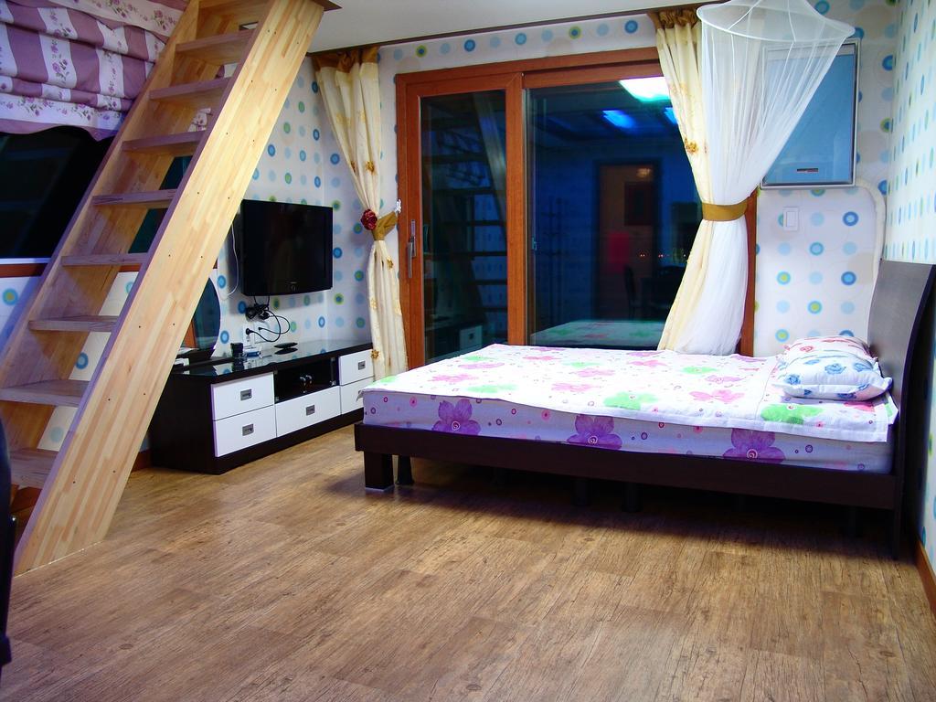 Yongdu Beach Pension Борьонг Екстериор снимка