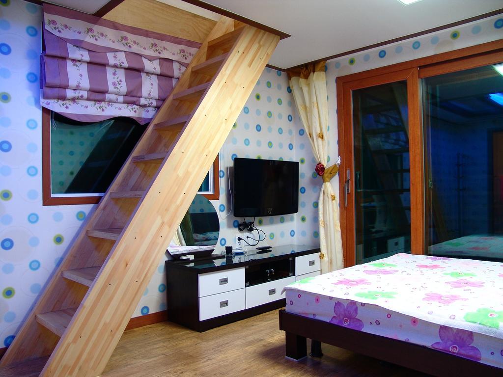 Yongdu Beach Pension Борьонг Екстериор снимка