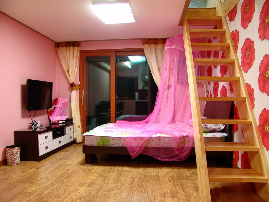 Yongdu Beach Pension Борьонг Екстериор снимка