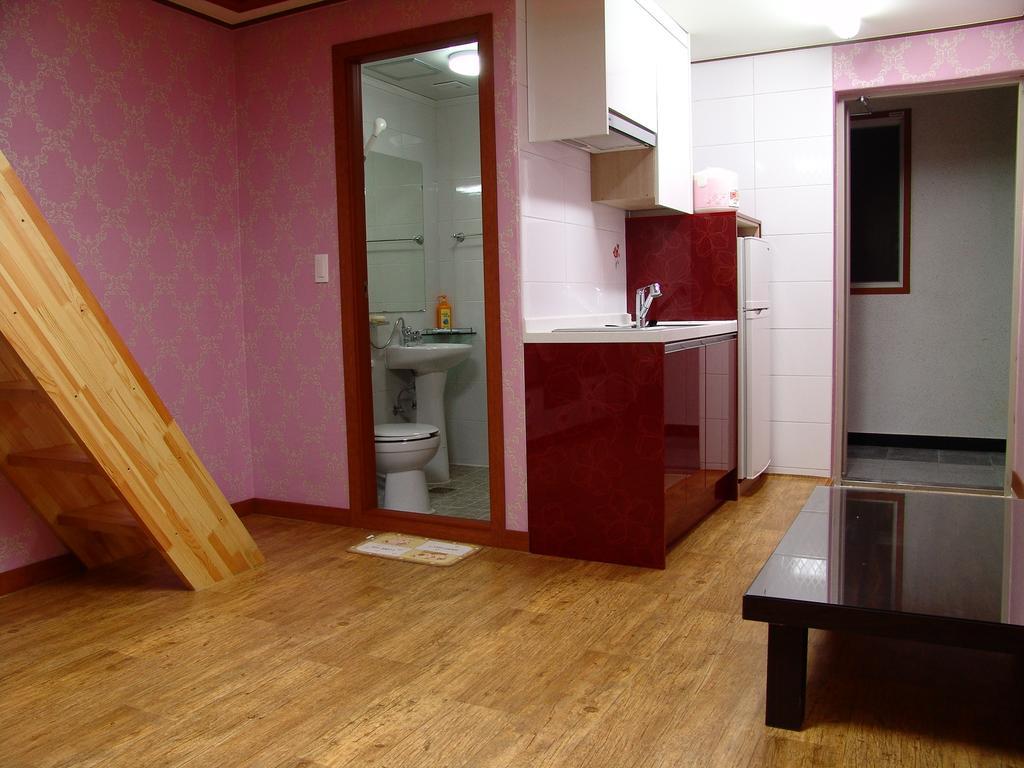 Yongdu Beach Pension Борьонг Екстериор снимка